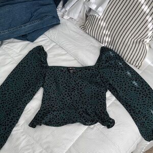 NWOT Timing Black and Green Women's Blouse